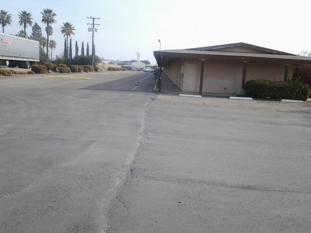 Budget Inn Tulare Esterno foto