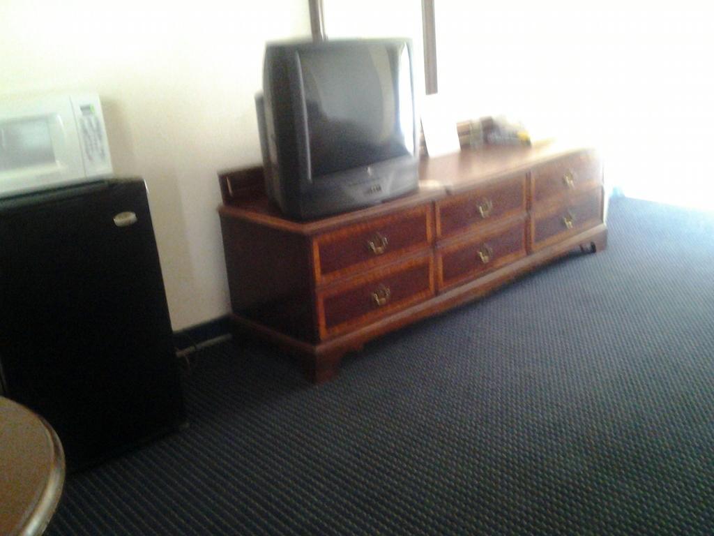 Budget Inn Tulare Camera foto