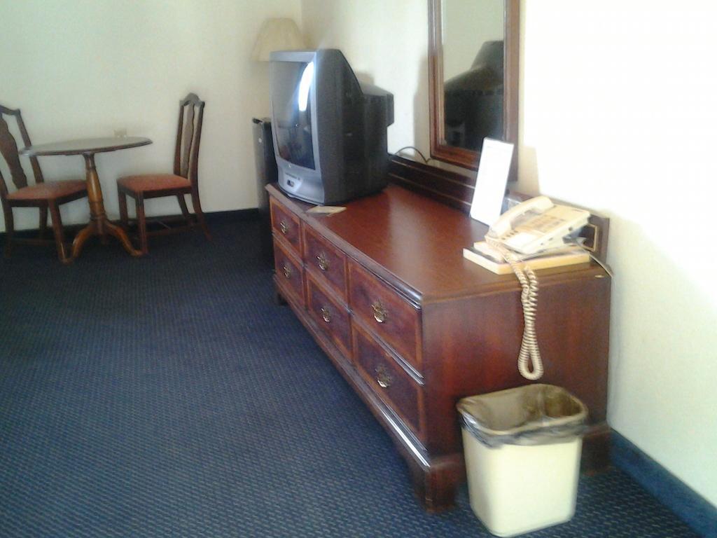 Budget Inn Tulare Camera foto